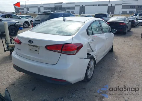 2017 Kia Forte Lx из США, поврежденный, VIN 3KPFL4A77HE019085